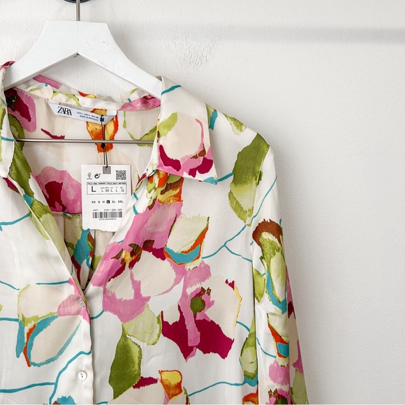 Zara Ivory Ecru Pink Floral Satin Blouse | Large - Picture 4 of 11